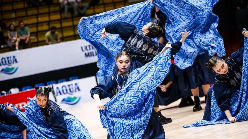 tim-dance-sma-bpk-penabur-singgasana-saat-perform-di-ajang-aqua-dbl-dance-2026-dok-dbl-indonesia-caarF